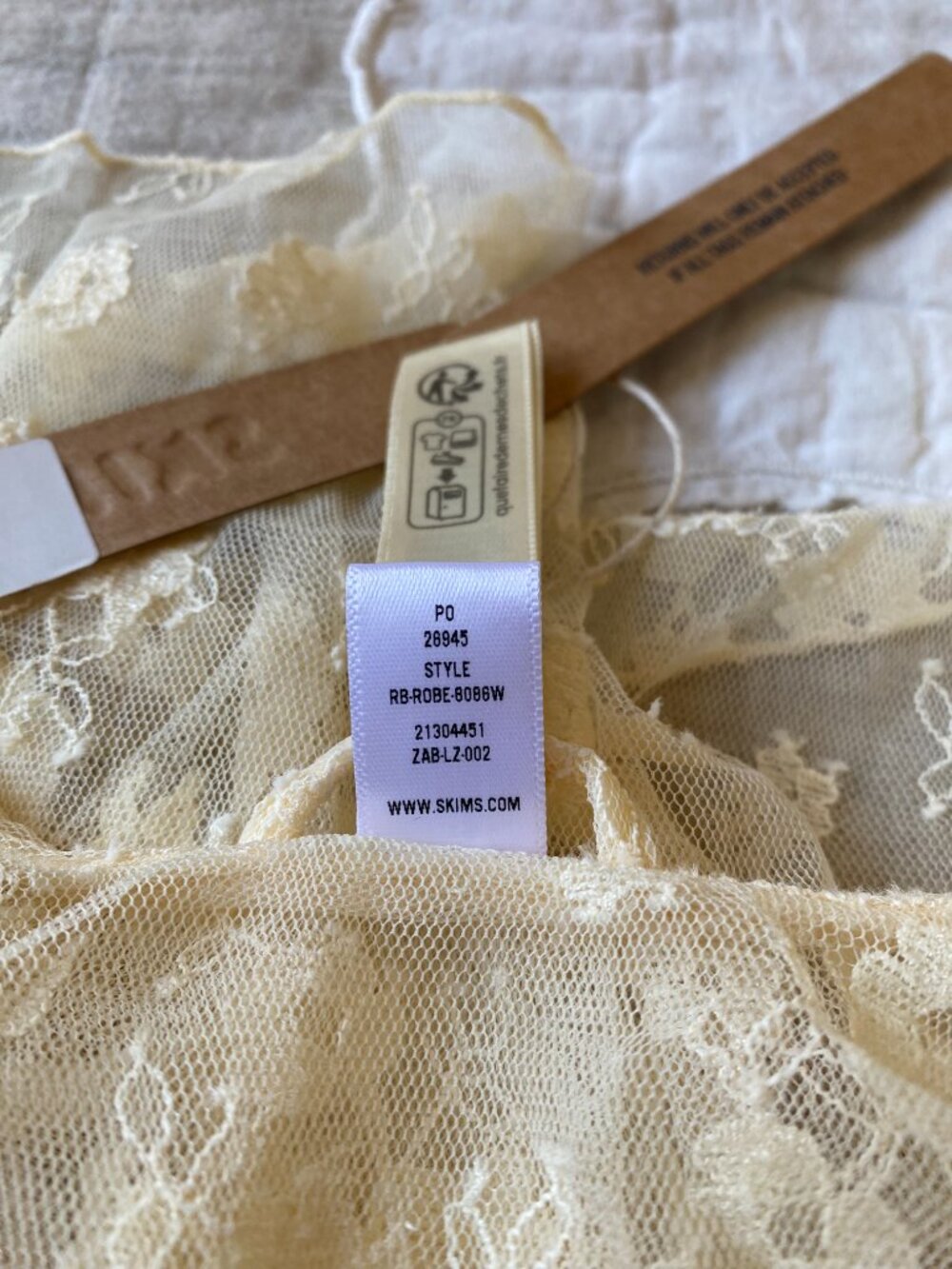 SKIMS NWT | Spring Intimates Robe in Butter Two Tone - Picture 8 of 12